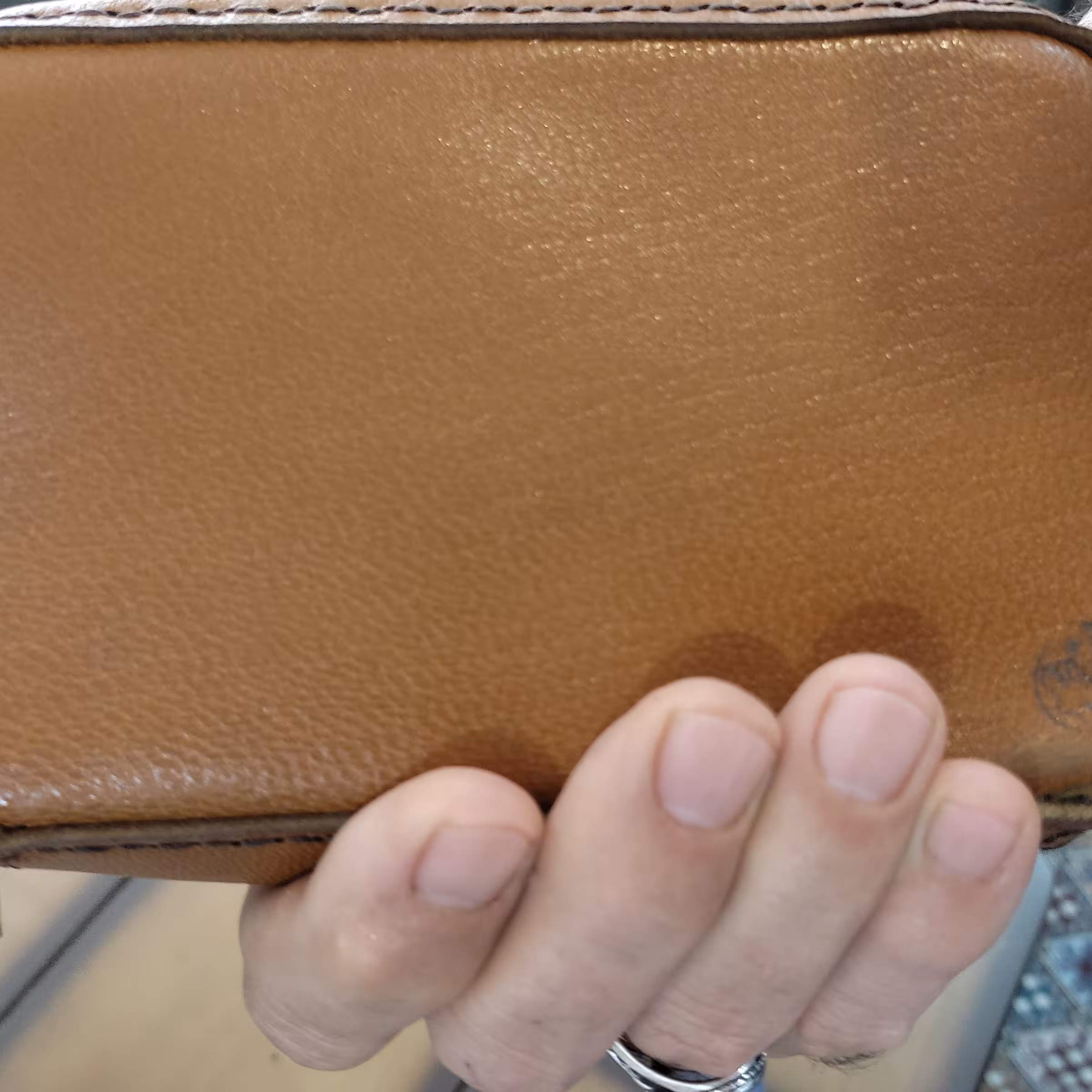 کیف اصلاح چرم طبیعی بز دست دوز با کیفیت بالا و تنوع بیش از 50رنگ