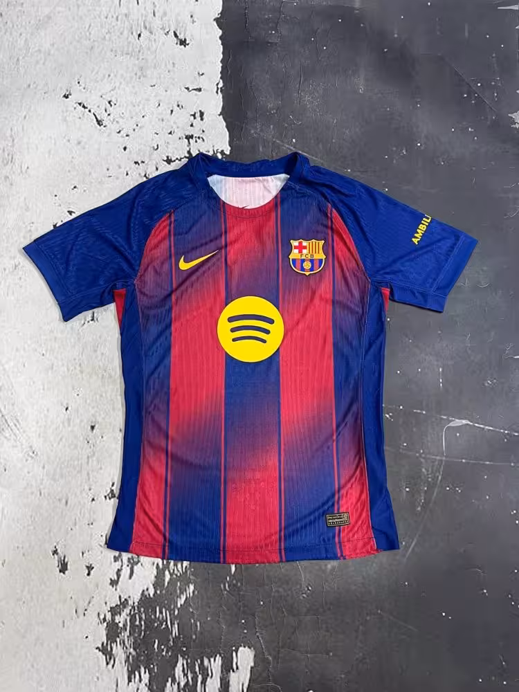 کیت اول احتمالی بارسلونا 2026 (پلیری)