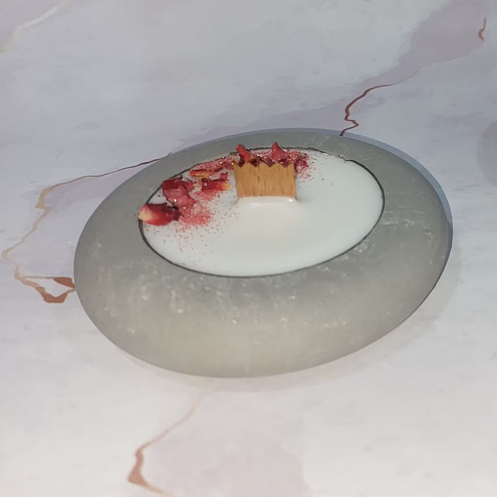 شمع شات از جنس سنگ مصنوعی رنگ  طوسی  شاین دار 