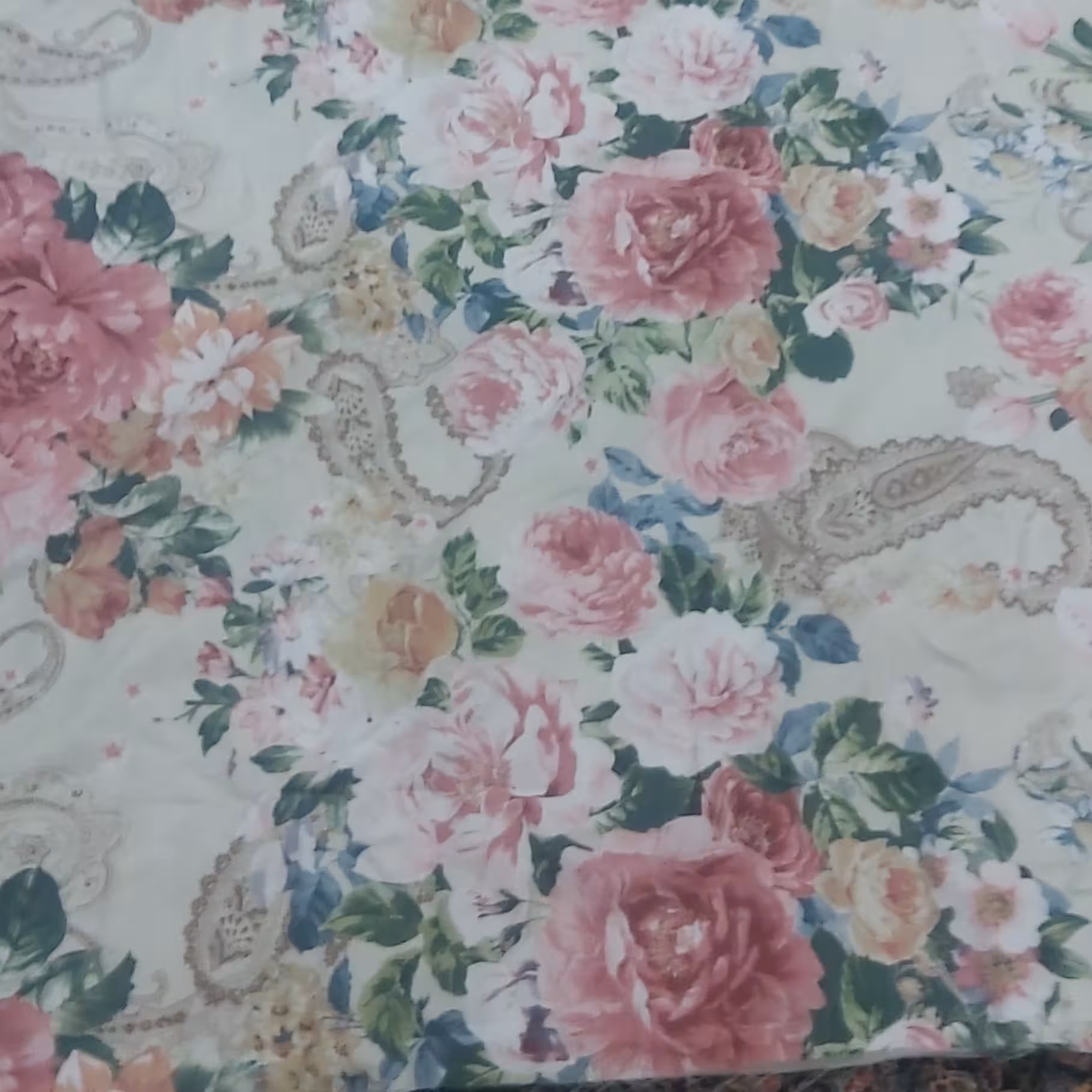 پارچه ملحفه ای و روتختی عرض 260 رنگ ثابت و جنس درجه یک