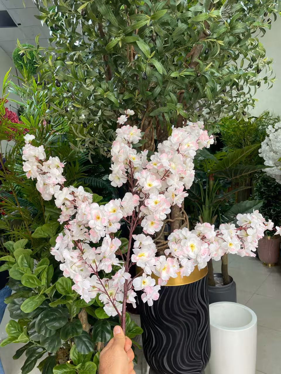 شکوفه مصنوعی سفید لکه صورتی 6 بازو 150 گل