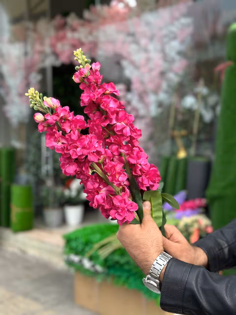 شاخه گل مصنوعی شب بو رنگ سرخابی