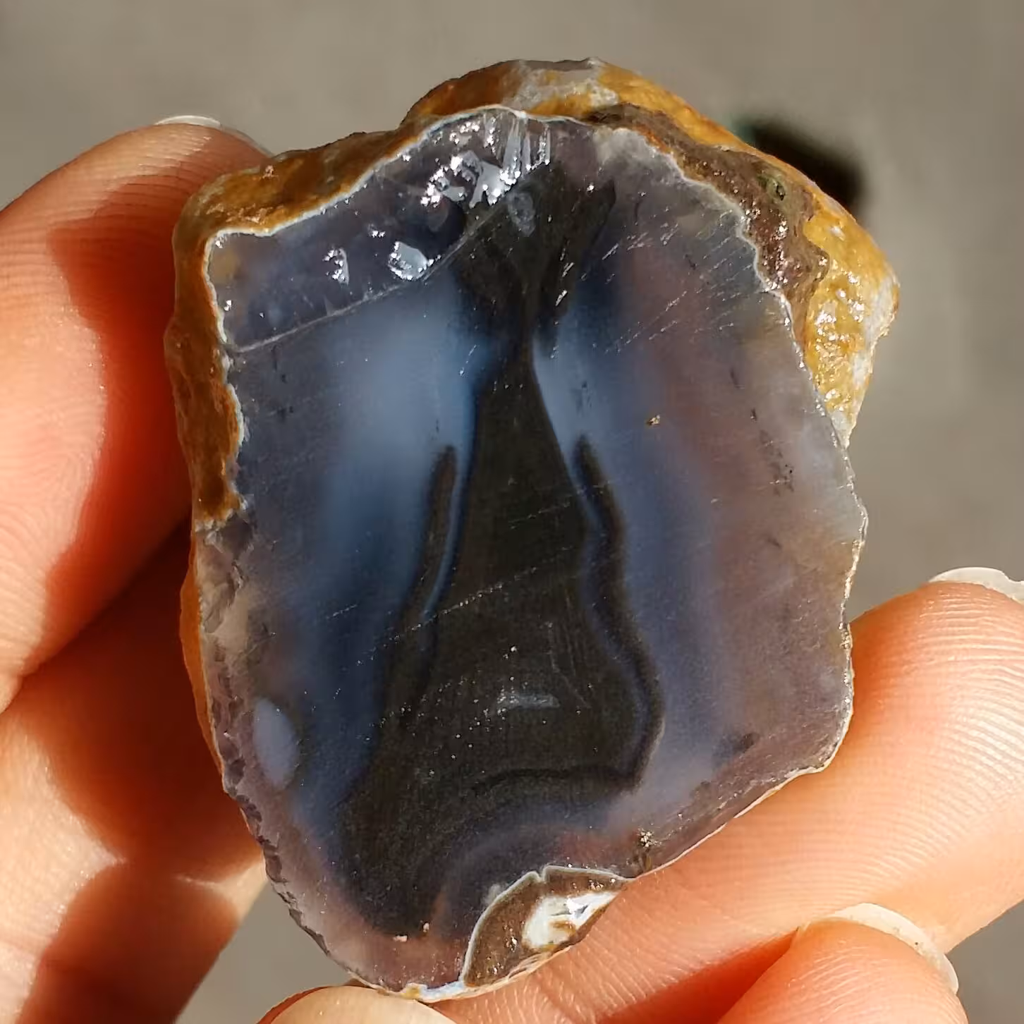 اسلایس سنگ راف عقیق سلیمانی 3بعدی مصور خاص تکرار نشدنی 100درصد طبیعی شاهکار خلقت
بی نظییییییر
 کد 9603