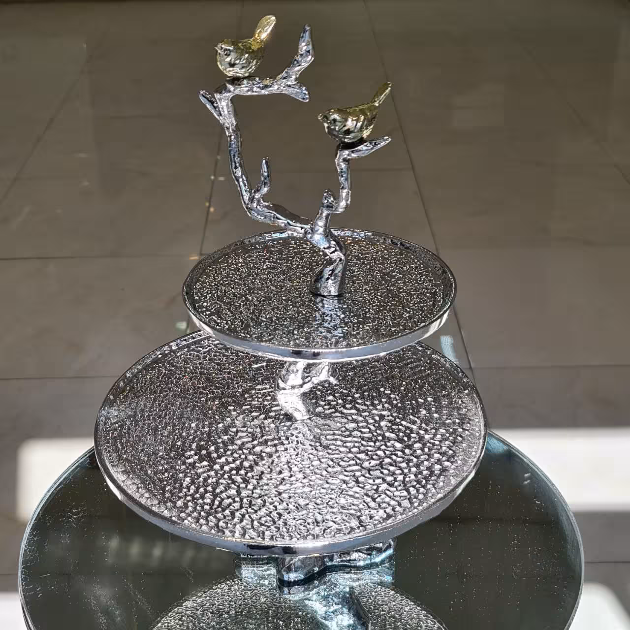 شیرینی خوری گنجشک