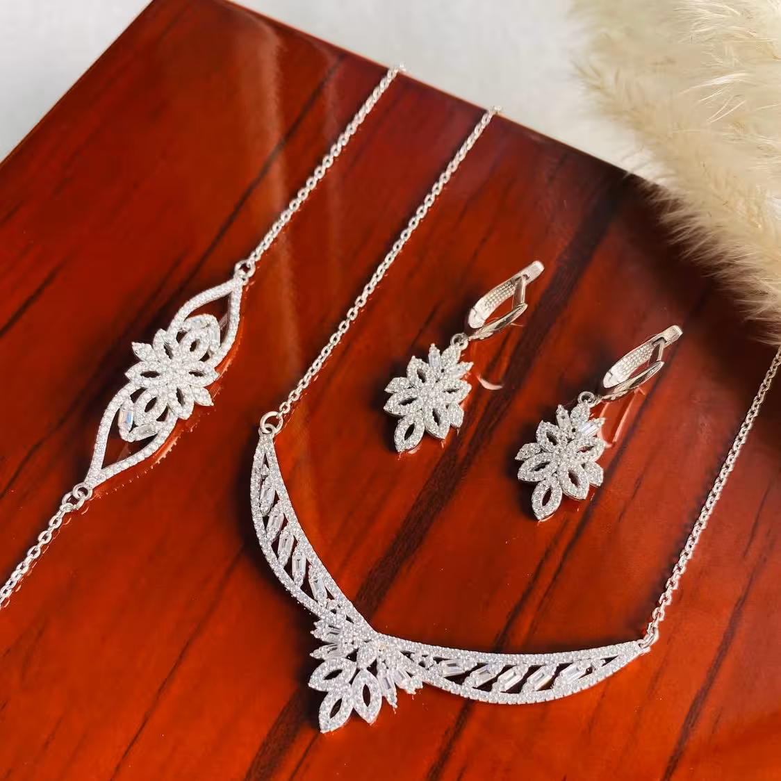 سرویس زنجیری ظریف