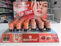 تینت لب قهوه ای اسنس