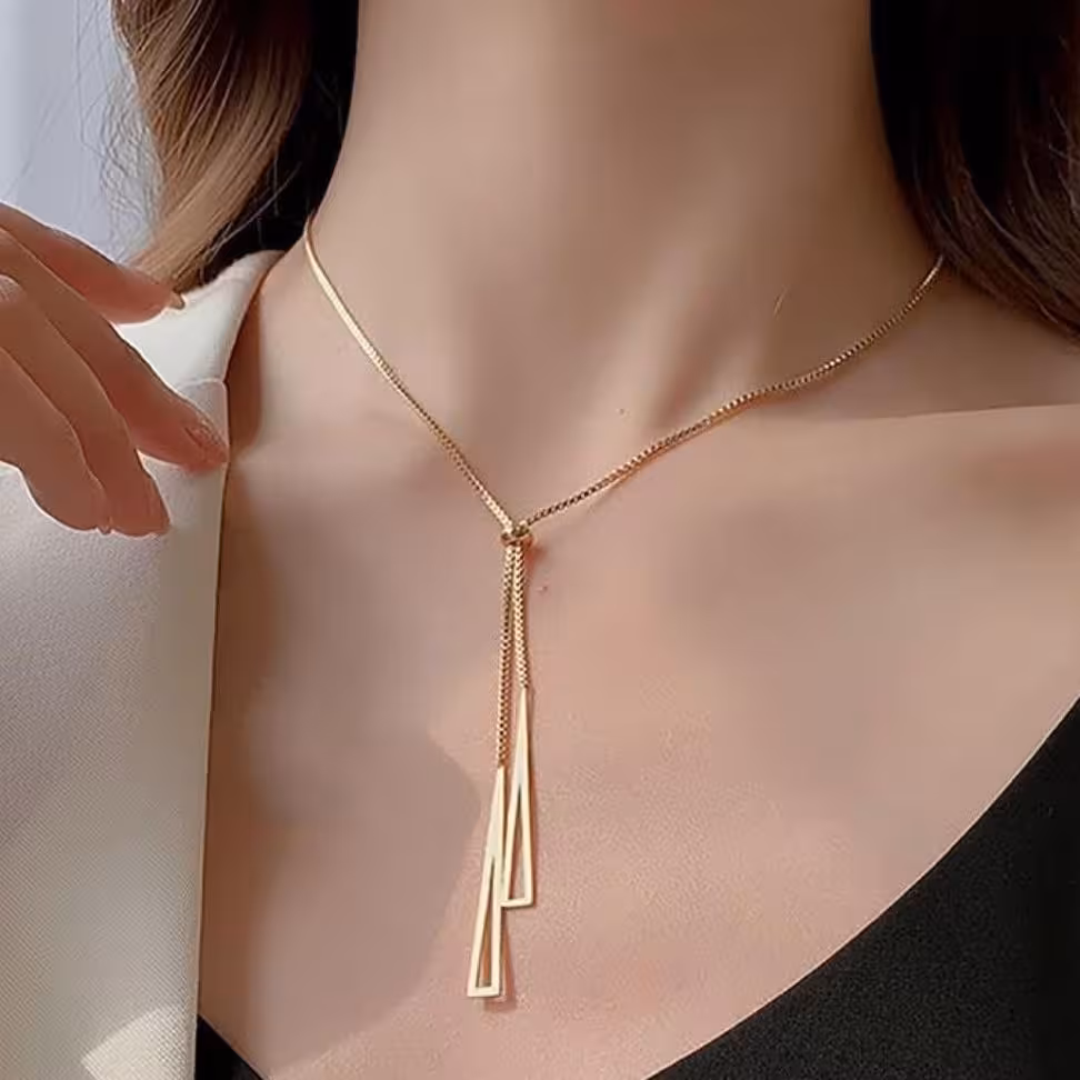 گردنبند آسانسوری