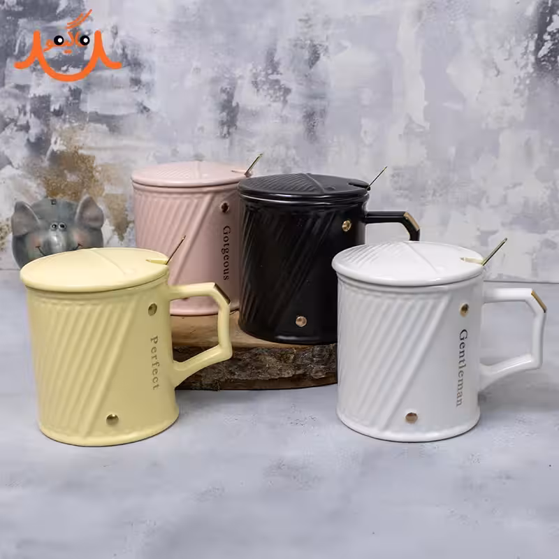 ماگ سرامیکی درب دار پانچی