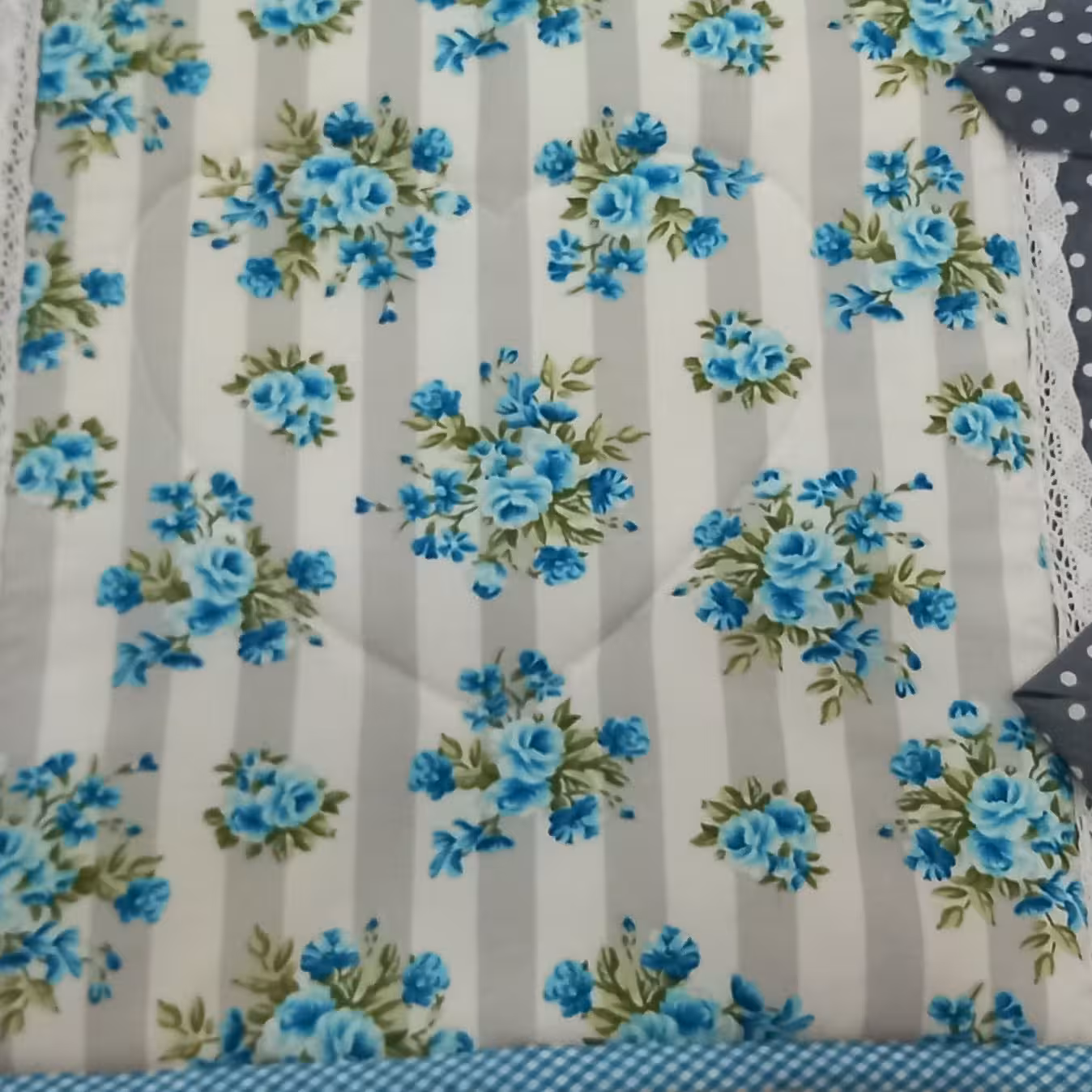 نم گیر ظرف( دوخته شده از چهارلایه که شامل دولایه پارچه ،نایلون،ابر.)بسیاربادوام