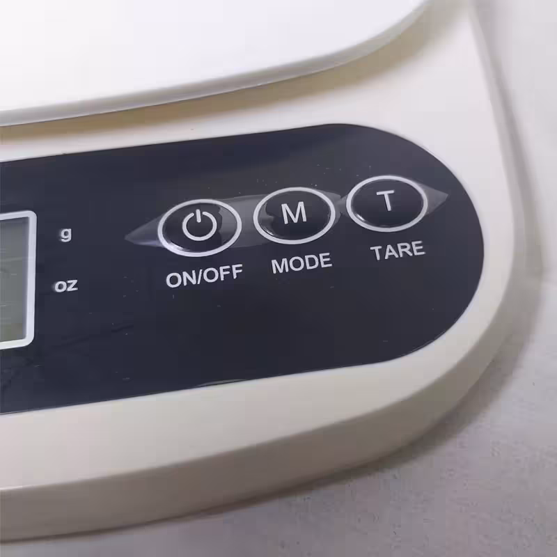 ترازو آشپزخانه دیجیتال مدل HC-188  حداکثر ظرفیت قابل اندازه‌گیری 10 کیلوگرم با دقت اندازه‌گیری 1 گرم