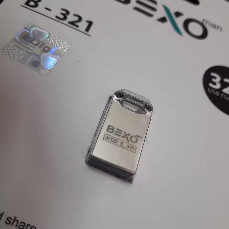فلش  بکسو 32  گیگ مدل  321  ضد  آب  و  ضد  ضربه  