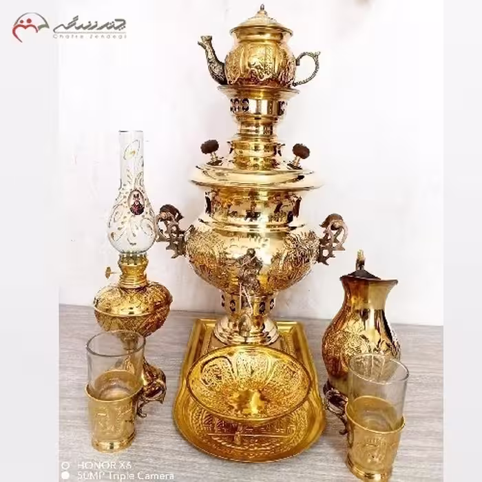 ست 8 پارچه سماور ذغالی 4 لیتری تبریز، طرح شیر با قلمزنی در دو رنگ طلایی و آنتیک
