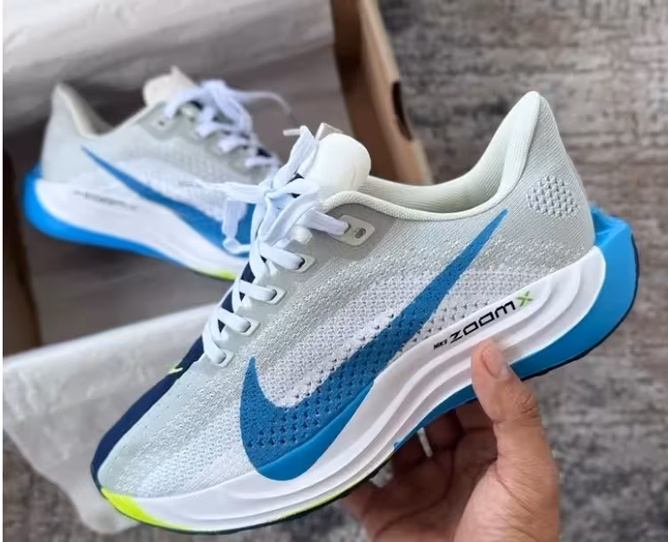 کتونی ویتنامی نایک پگاسوس پلاس ، ساخت ویتنام ، سایز 40 تا 45 فروش بصورت عمده و تک . Nike pegasus plus Vietnam