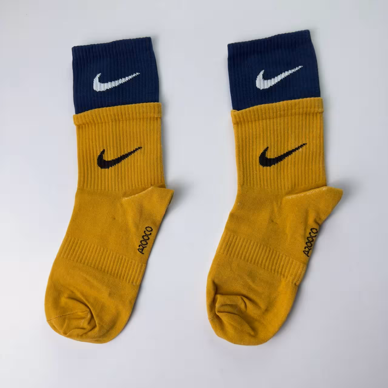 جوراب ساقدار فری سایز یونیسکس نایک دو تیکه خردلی