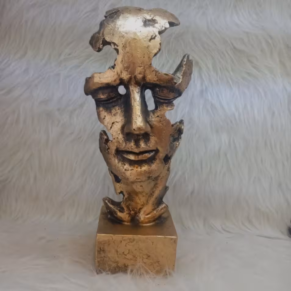 مجسمه چهره گرافیکی