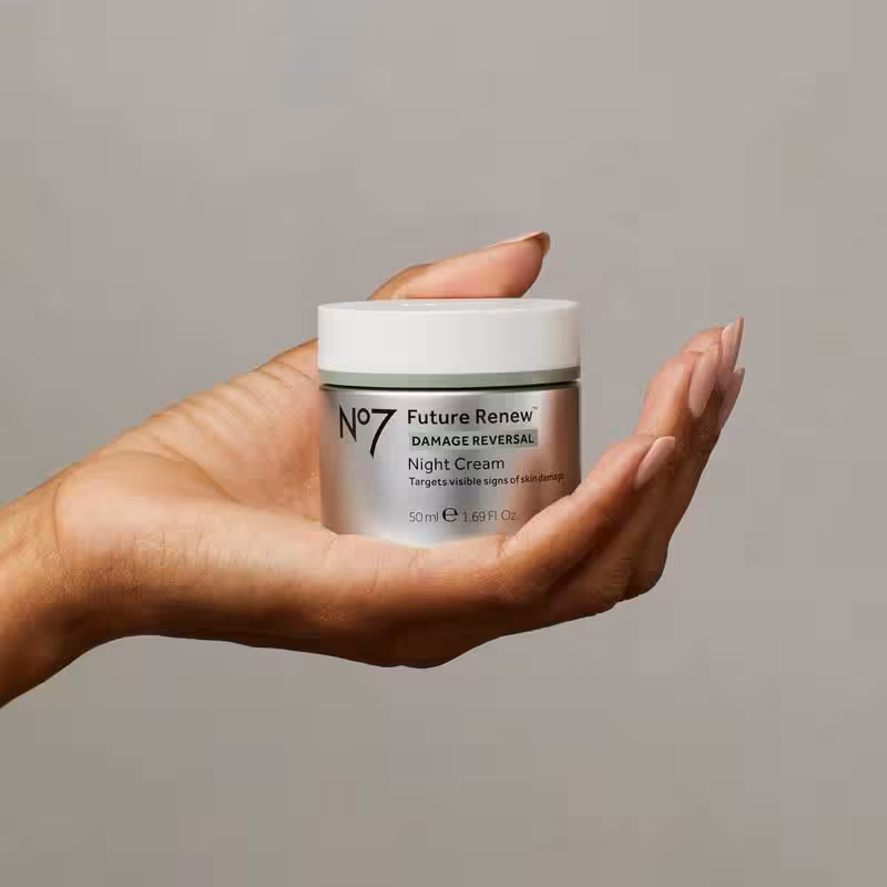 قیمت و خرید کرم مرطوب کننده شب نامبر سون مدل Future Renew Damage Reversal Night Cream 50ml اورجینال