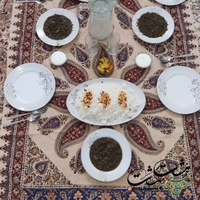 سفره قلمکار 1 در 2 متر 8 نفره طرح بته جقه برند زابلیان