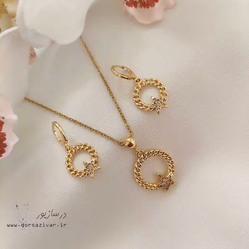 نیم ست طلاروس کارتیر