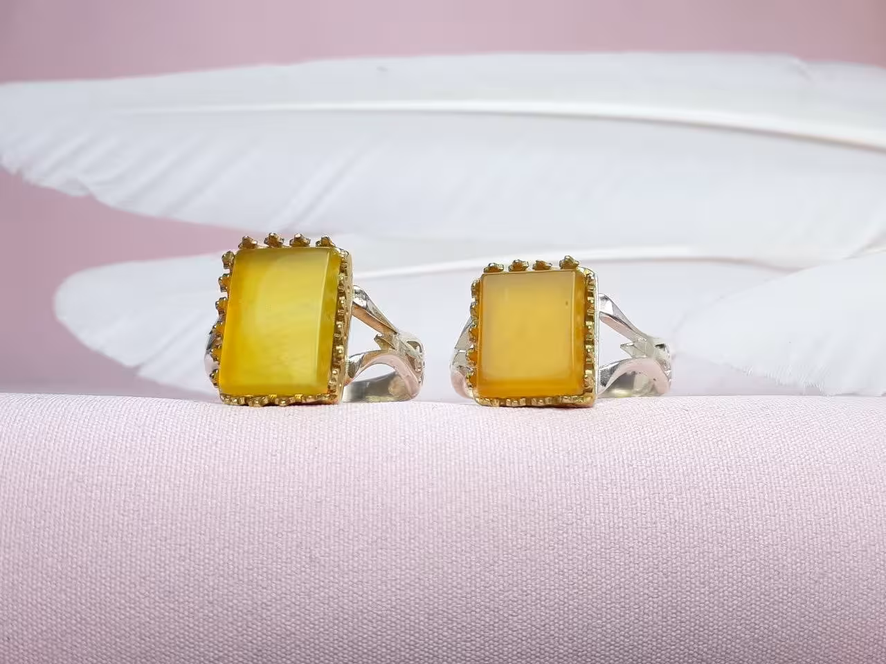 انگشتر ست عقیق زرد شرف الشمس چهارگوش طرح نیزه بوبار