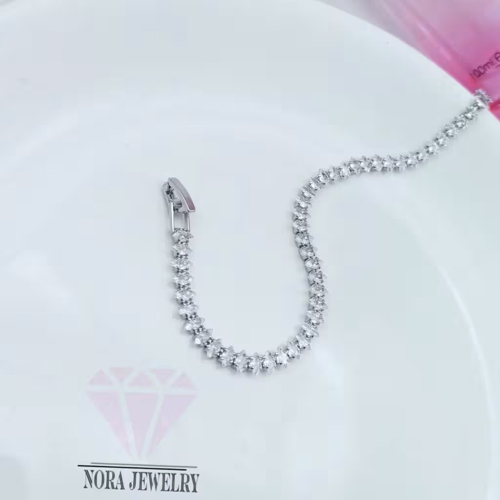 دستبند نگین دار