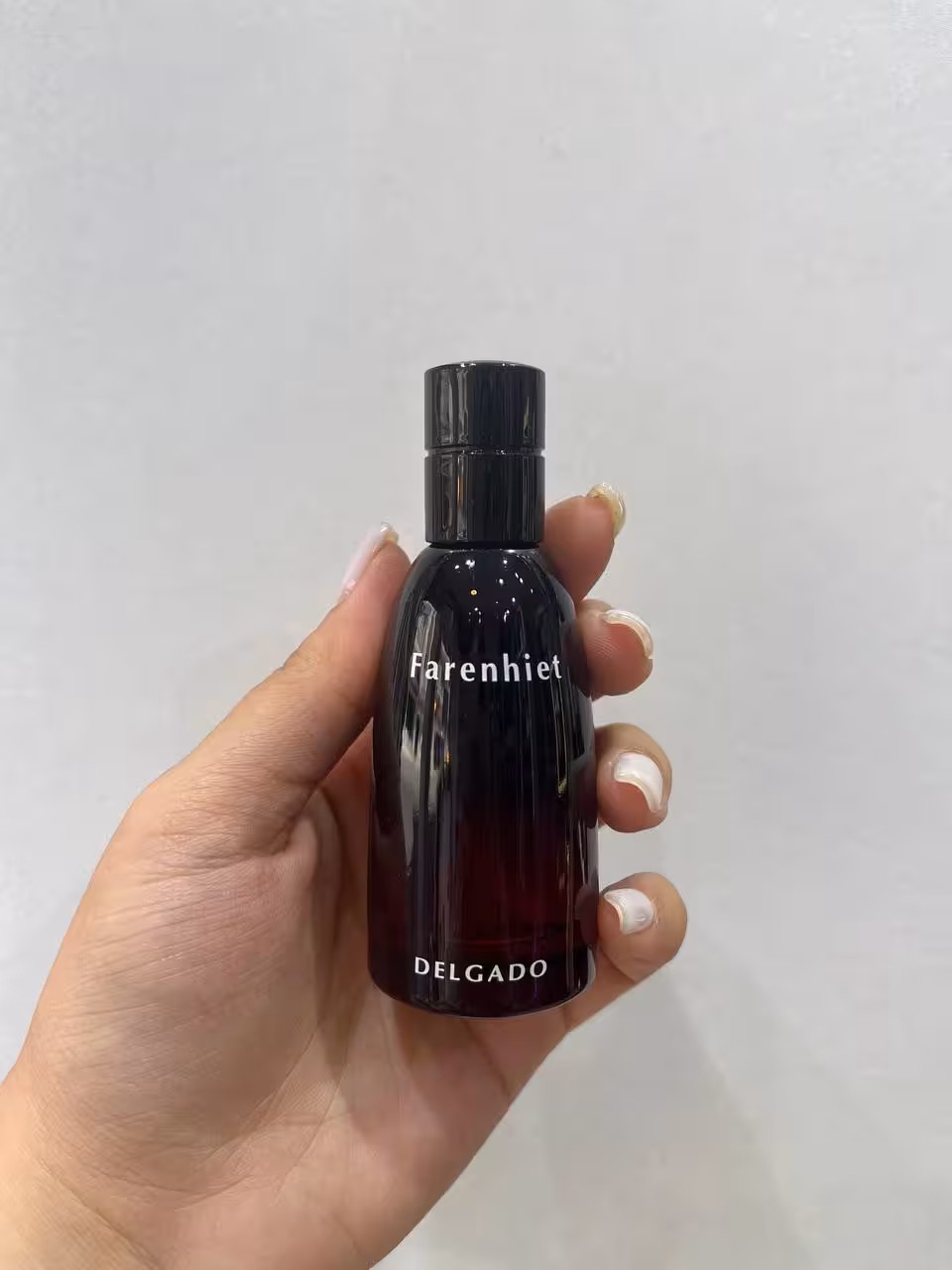 ادکلن فارنهایت از برند دلگادو حجم 25میل
