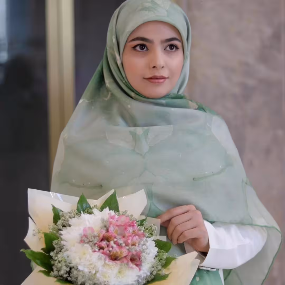 روسری سبز روشن