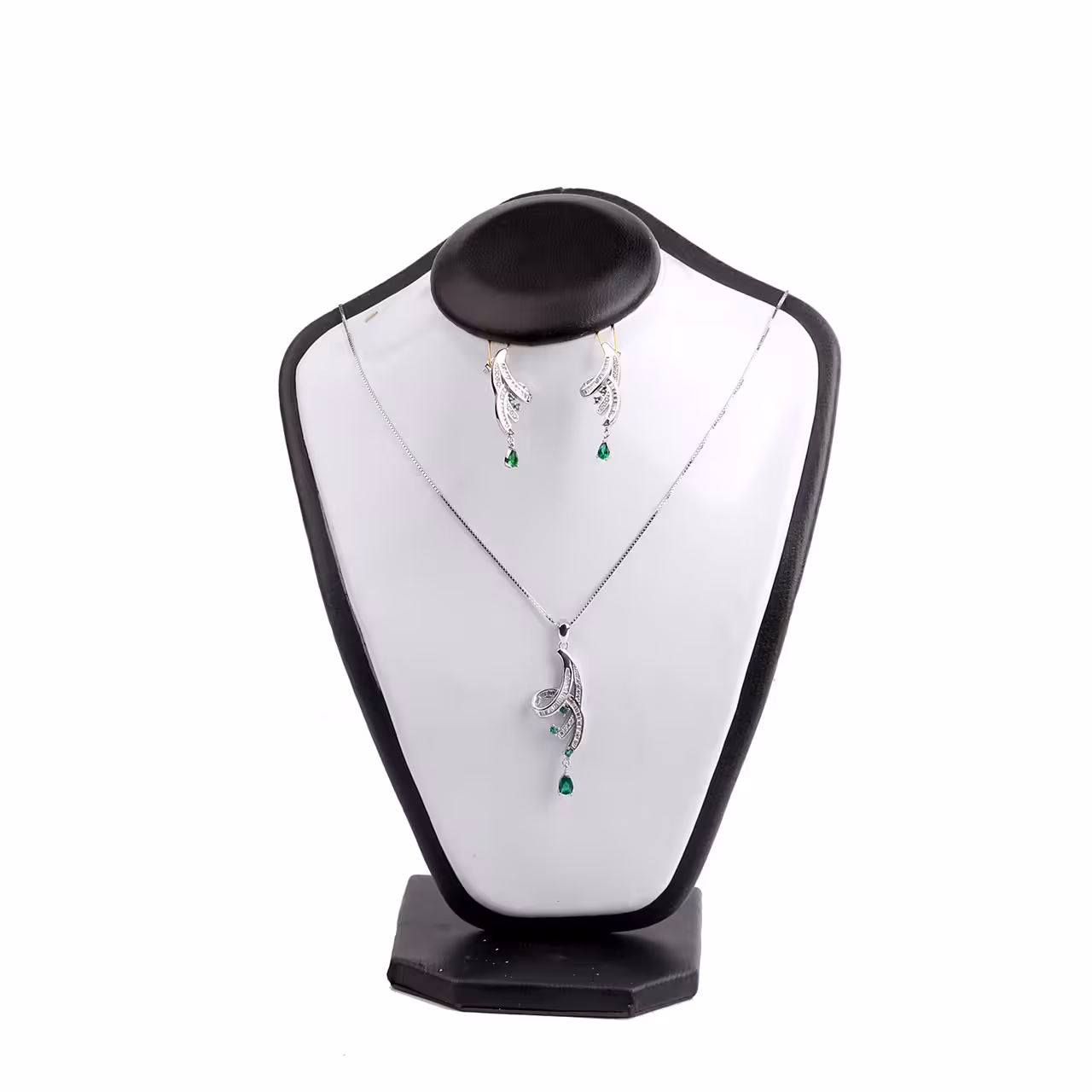 نیم ست نقره زنانه مدل نگین سبز اتمی کد M107