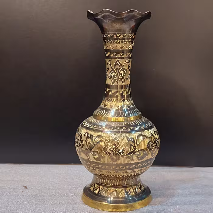 گلدان قلم زنی وارداتی برنجی آنتیک 