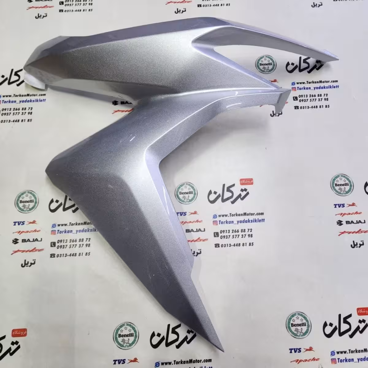 قاب ( کاور ) فلاپ بغل چراغ ( بلوری ) موتور طرح کلیک ( نقره ای براق ) ( راست ) کیفیت درجه 1