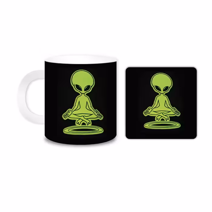 ماگ مدل آدم فضایی کد 346 به همراه زیر لیوانی