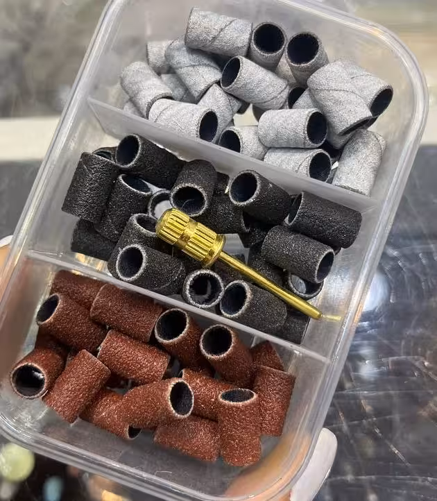 پک سرسوهان کاغذی 120/180/220 بسته 76 عددی به همراه یک پایه سرسوهان فلزی