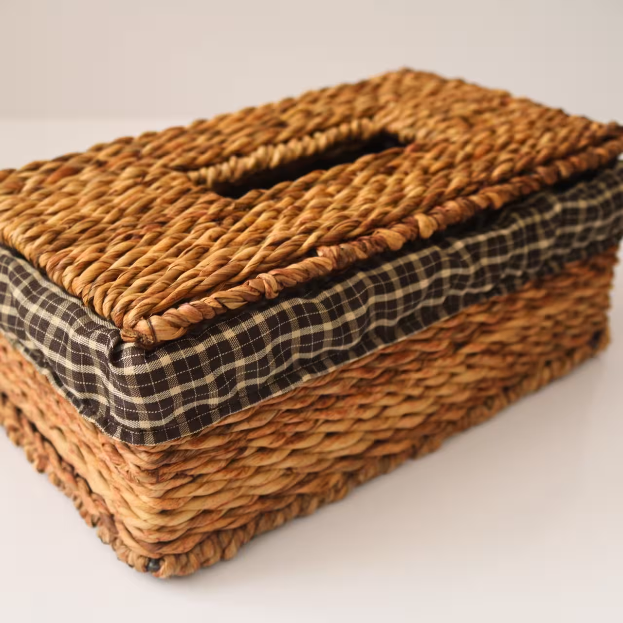 جای دستمال حصیری(پس کرایه) 