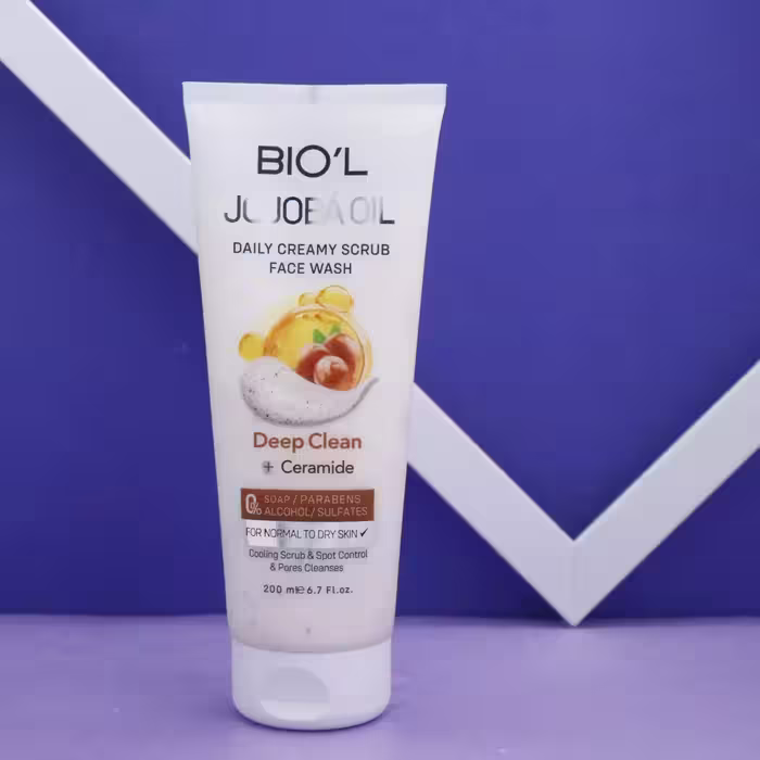 شوینده کرمی صورت بیول BIOL مناسب پوست معمولی تا خشک 200میل 92536