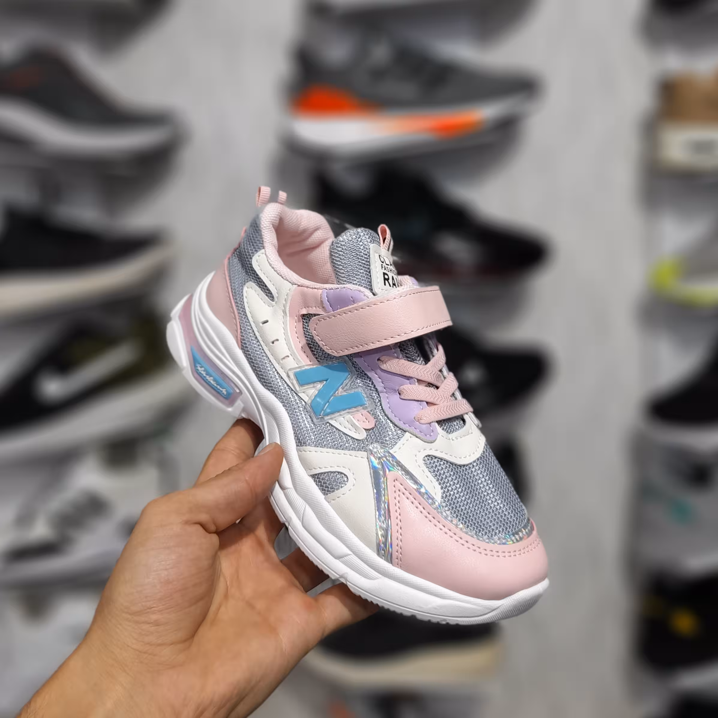 کتونی چینی دخترانه و پسرانه 