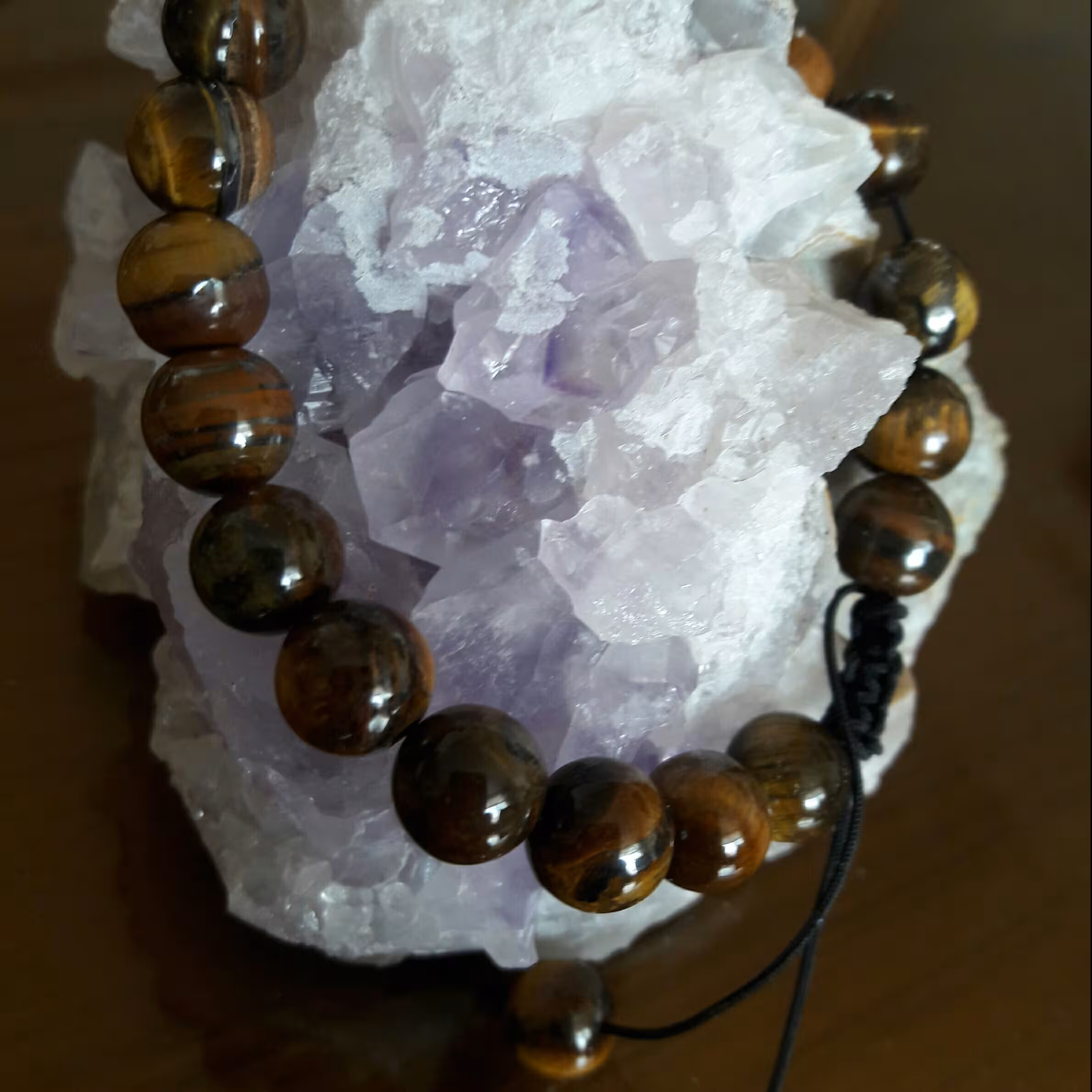 دستبندهای سنگی