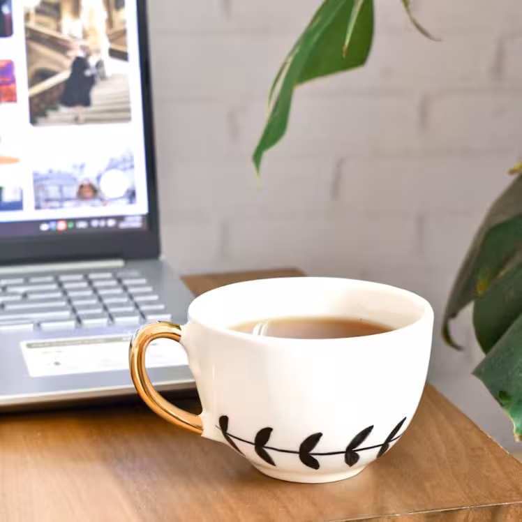 ماگ لته فنجان سرامیک دستساز  طرح برگ  