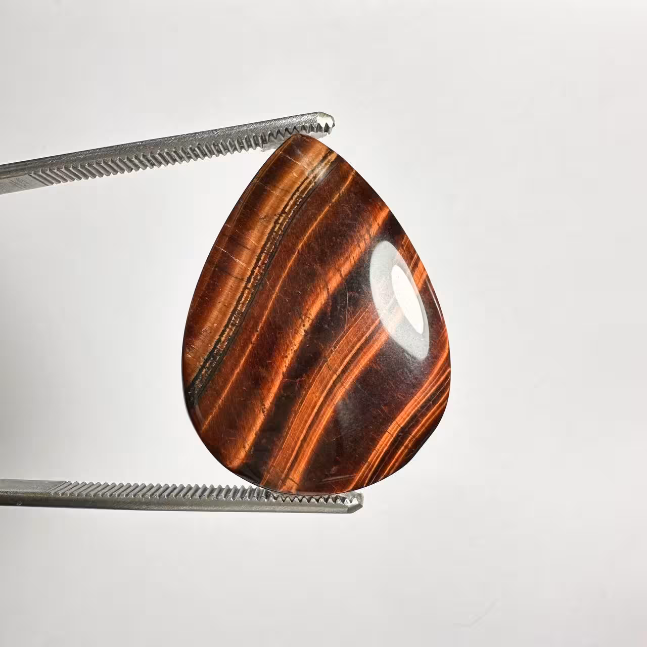 چشم ببر قرمز اشکی طبیعی (چشم اژدها) 235079