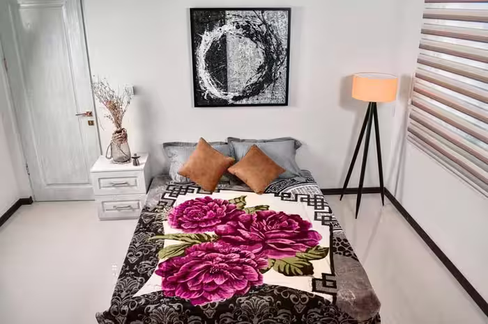 پتوی 1نفره حراجی طرح گلبافت برجسته گلدار