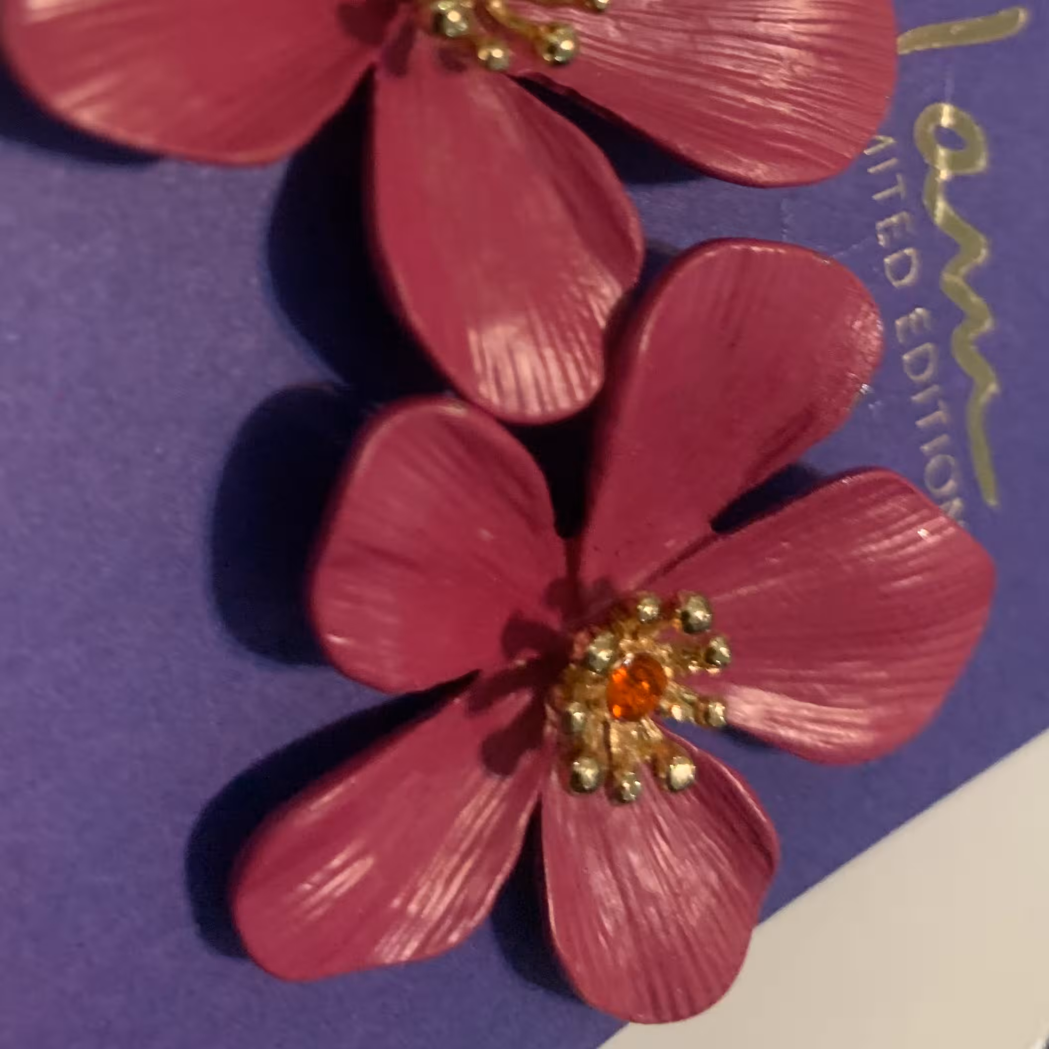گوشواره برگ بزرگ