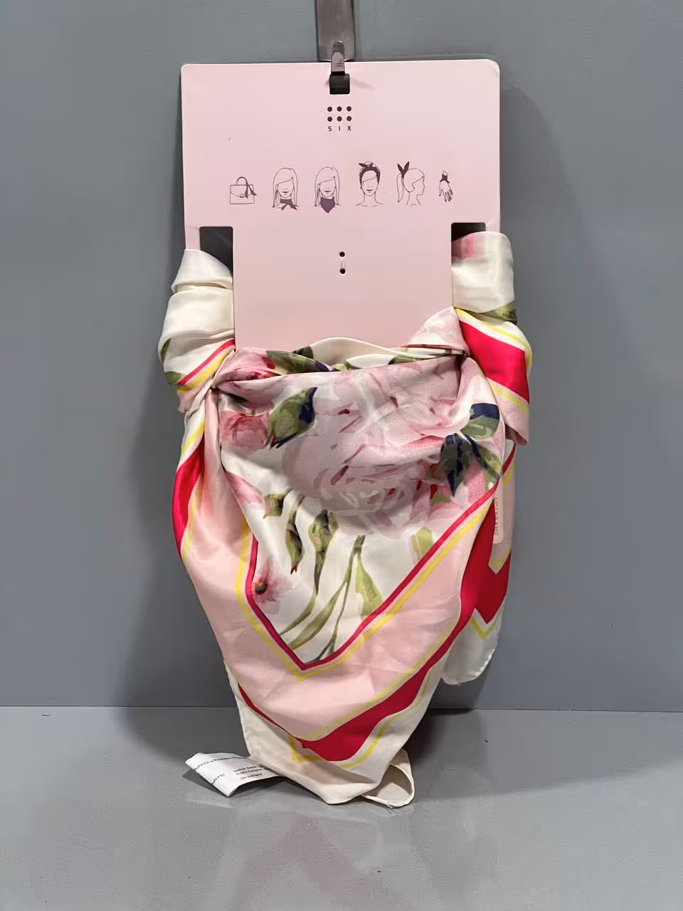 دستمال گردن ساتن با طرح گلهای پاییزی