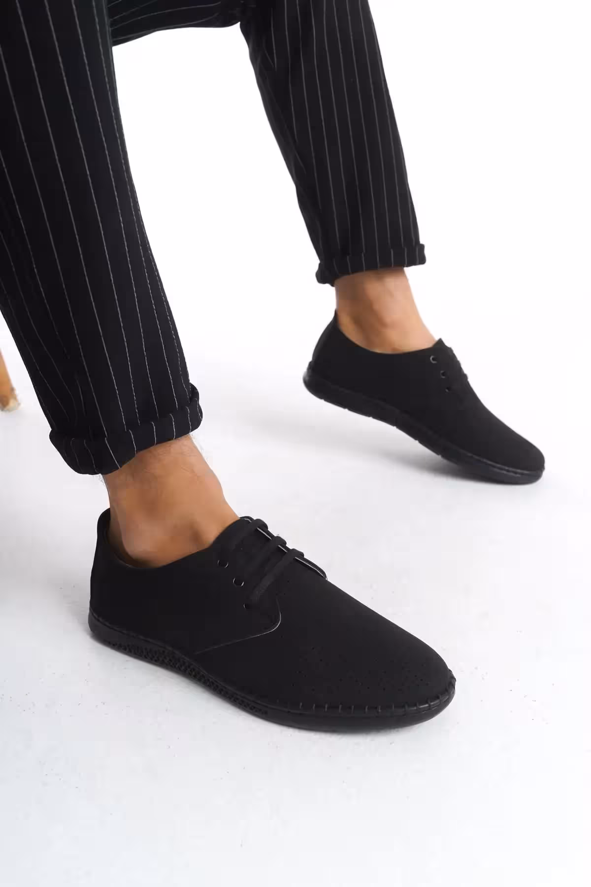 کفش روزمره مردانه چرمی طبیعی راحتی با بند، سایز دقیق، نوک گرد و زیره انعطاف‌پذیر – 6480