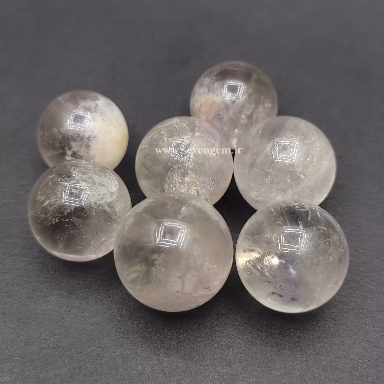 گوی کریستال کوارتز یخی (کد422)