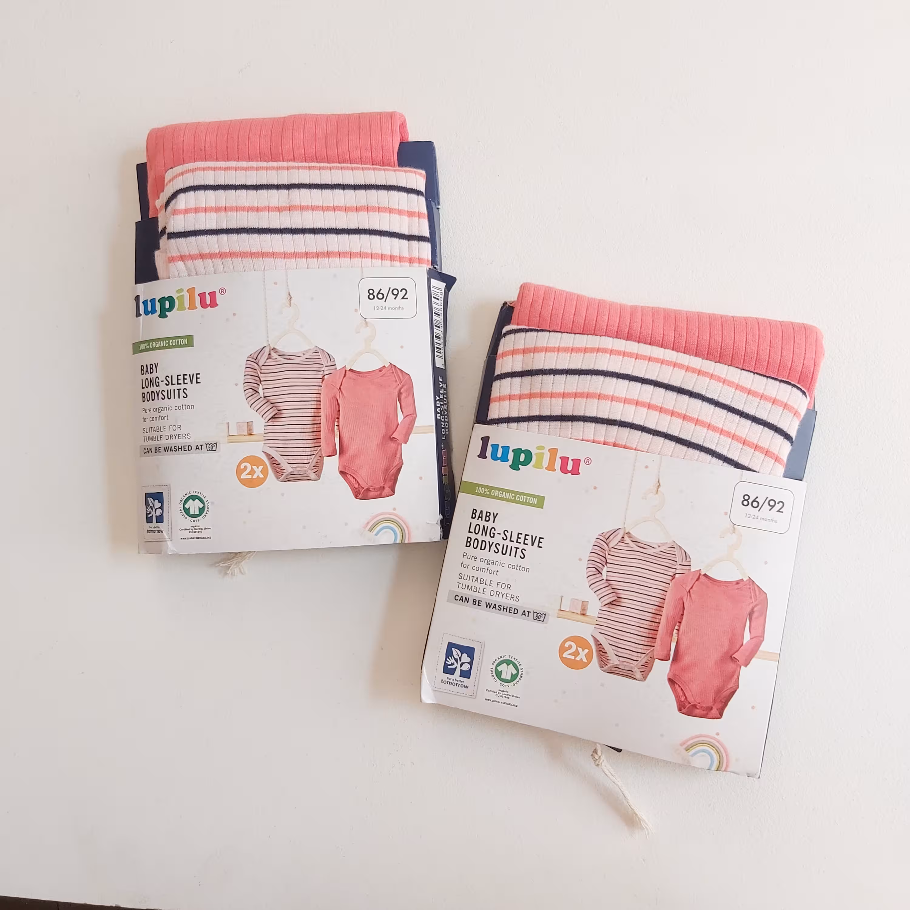 بادی آستین بلند نوزادی دخترانه مدل کبریتی برند لوپیلو آلمان سایز 1 تا 2 سال قد کودک 86 تا 92  قیمت تخفیفی عالی طرح دلبر