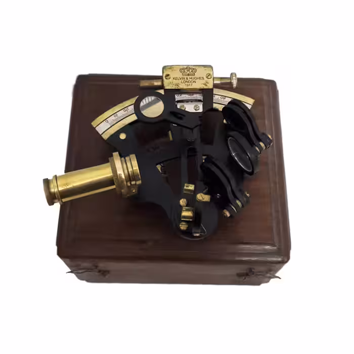 زاویه یاب (جهت یاب) کشتی - برنجی