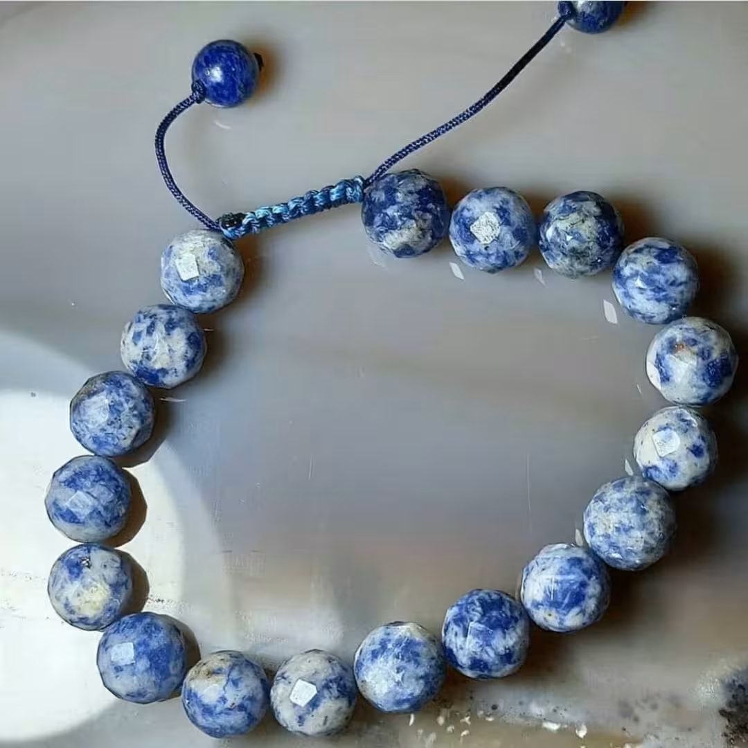 دستبند سنگ سودالیت تراش خورده