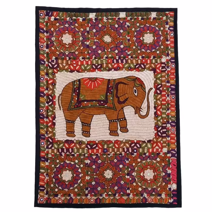 رومیزی سوزن دوزی ابریشم دیوار کوب کد GHAAB21