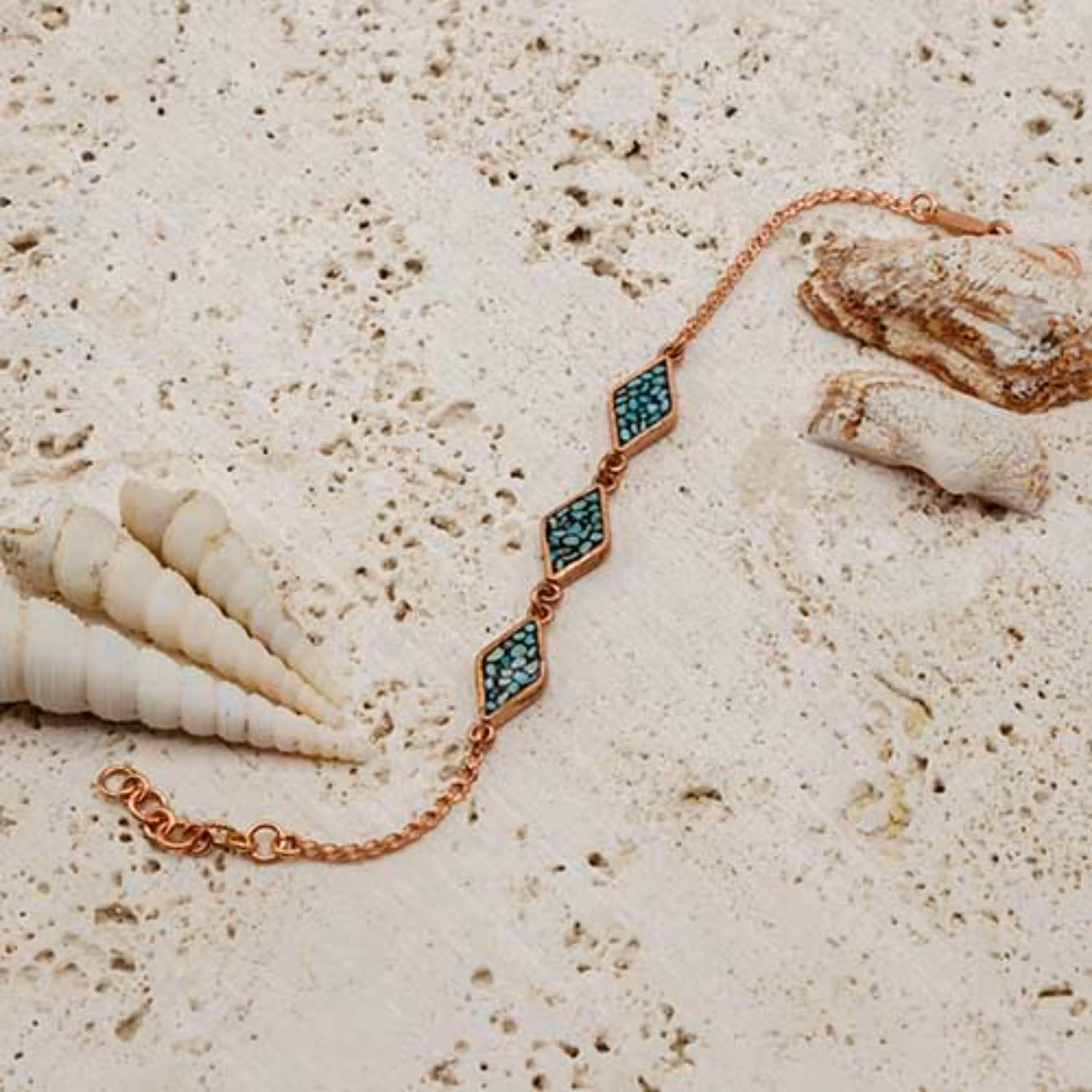 دستبند مسی زنانه و دخترانه نخل فیروز کد 375