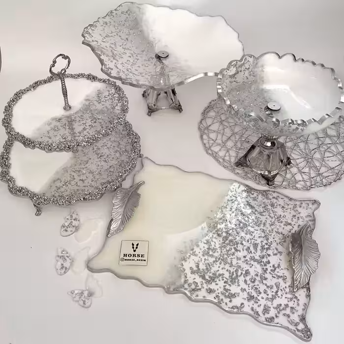 نیم ست پذیرایی 4تکه رزینی سفید نقره ای