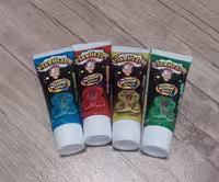 ژله ترش پمپی وارهدز بسته 20 عددی warheads