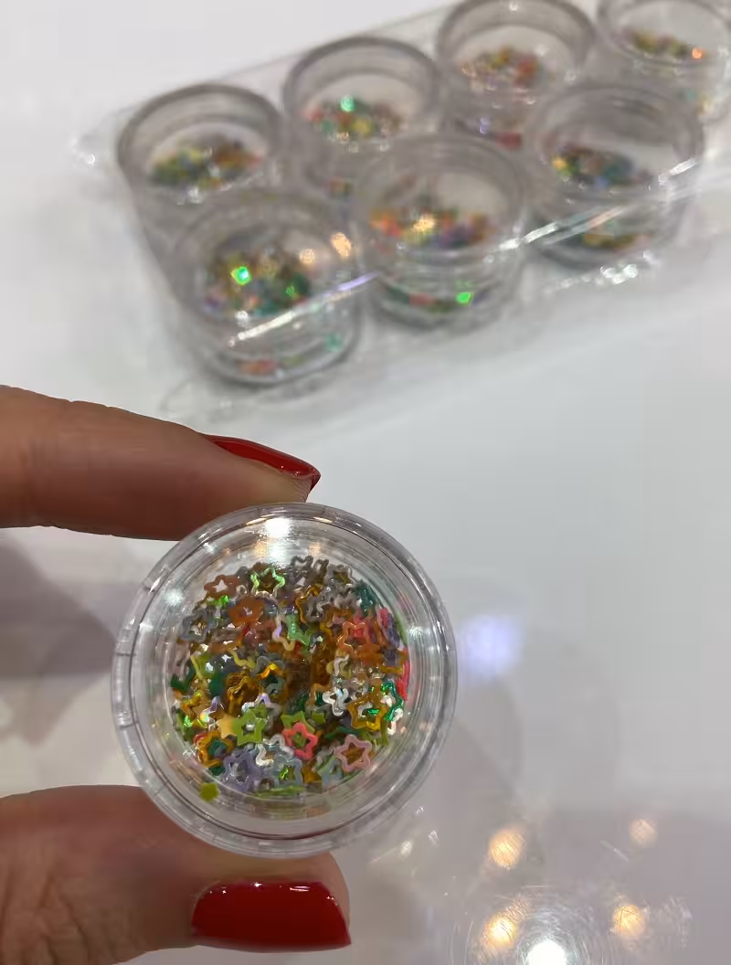 دیزاین طرح ستاره ای ناخن (دونه ای)